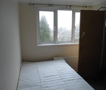 1 bed house / flat share to rent in Goring Road - Photo 3