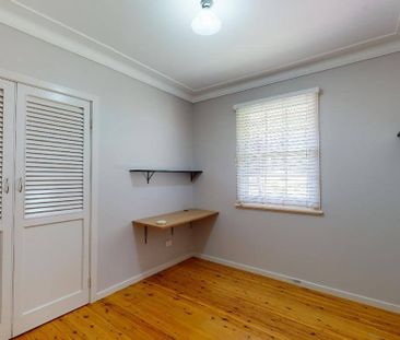 40 Perth Avenue, East Maitland NSW 2323 - Photo 4