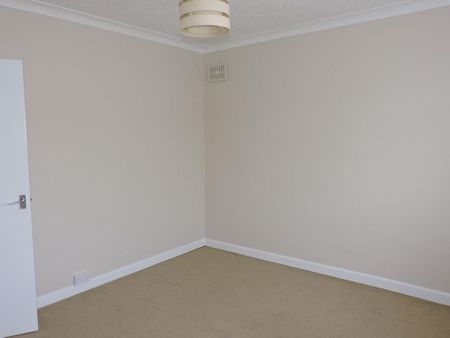 2 bedroom semi-detached bungalow to rent - Photo 5