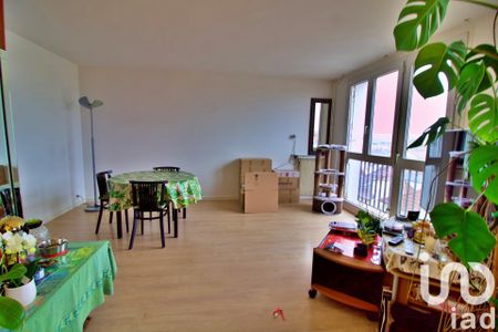 Appartement 4 pièces de 71 m² à Saint-Germain-en-Laye (78100) - Photo 2