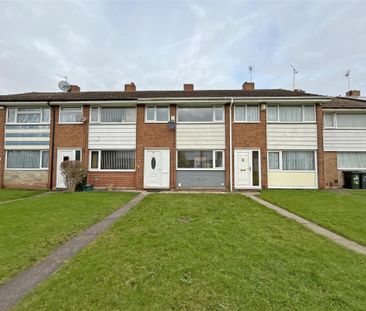 3 bedroom Terraced House to rent - Photo 2