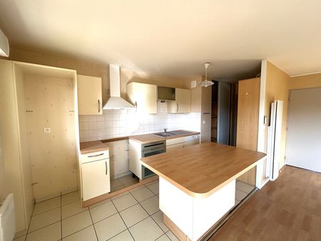 Location Appartement 4 pièces 81m² - Photo 5