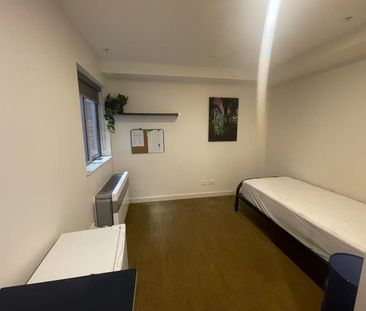 THE STUDENT RESIDENCE - Masonic, a home like no other. - Photo 1