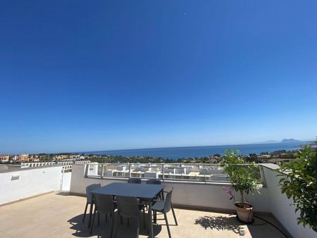 Luxury penthouse for rent in Manilva, Spain - Photo 5