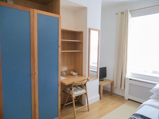 BILLS INCLUDED - Self-Contained Studio in Hammersmith, London W6 - Photo 1