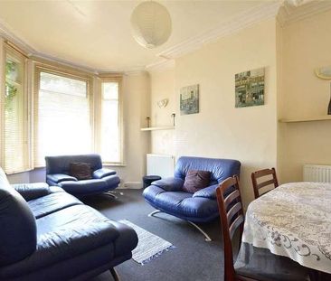 Gilmore Road, London, SE13 - Photo 3