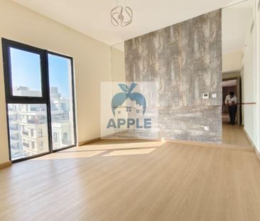 Ready To Move Specious 2Bhk with Balcony pool view - Photo 4