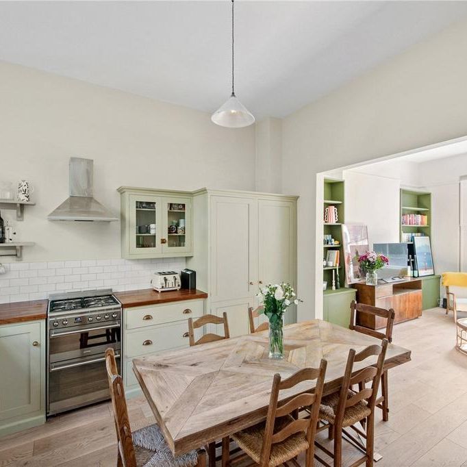 3 bedroom apartment to rent - Photo 1