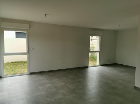 location Appartement T4 DE 88.91m² À EAUNES - Photo 2