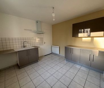 Location Maison 4 pièces 89m² L ISLE D ESPAGNAC 16340 - Photo 5
