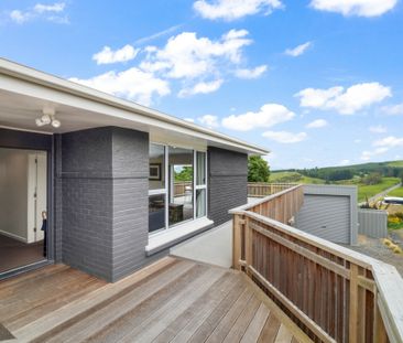 A home of elegance, ease and true tranqulity - Photo 1