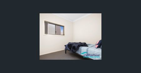 Central Location Townhouse - Photo 3