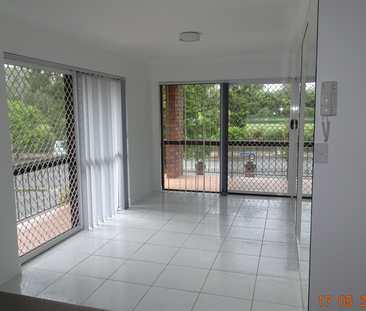 Unit 15, 22 Commodore Drive, Surfers Paradise, QLD - Photo 1