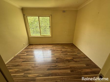 Residential Accommodation with a Flexible Floor Plan - Suit Mining Contractors or Group Accommodation - Photo 3