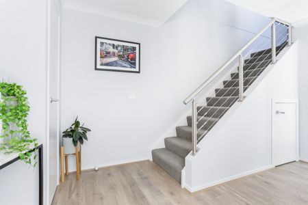 25 Clegg Lane, Strathnairn ACT 2615 - Townhouse For Rent | Domain - Photo 5