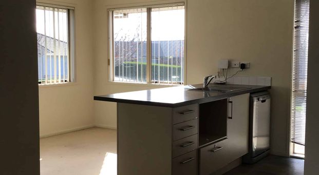 Settle in before Christmas - Photo 1