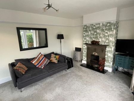 3 bedroom semi-detached house to rent - Photo 4