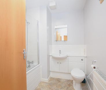 2 bedroom flat to rent - Photo 6