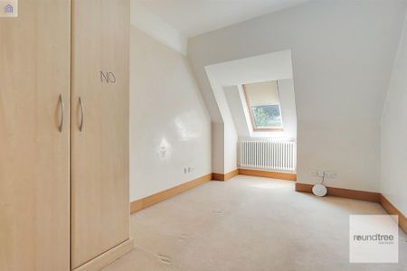 6 bedroom detached house to rent - Photo 3