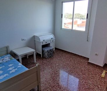 Piso de alquiler en Calle Manuel Sanchis Guarner, Beniopa - Sant Pere - Photo 5