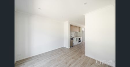 Perfect Location! - Photo 4