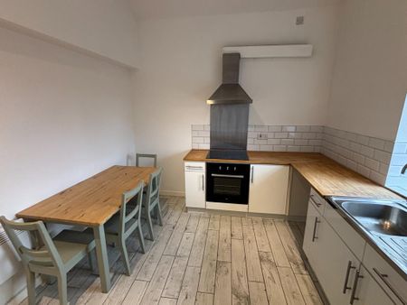 1 bedroom duplex to rent - Photo 3