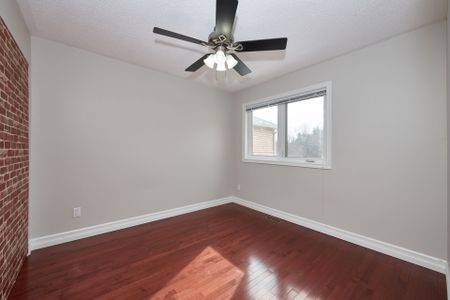 For Lease - 42 Montserrand Street, Barrie, Ontario - Photo 4