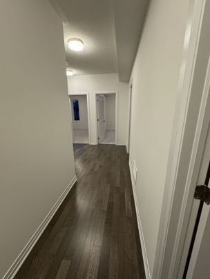 For Lease - 3278 Crystal Drive, Oakville, Ontario - Photo 1