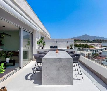 Luxury penthouse for rent in Nueva Andalucia, Andalusia - Foto 4