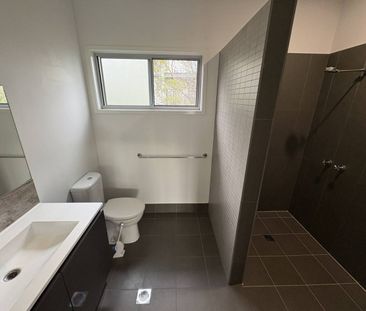 ~Modern Living in a Prime Location~ Available 30/04/2019 - Photo 6