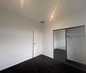 A Perfect Blend of Space, Style, and Comfort - Photo 1