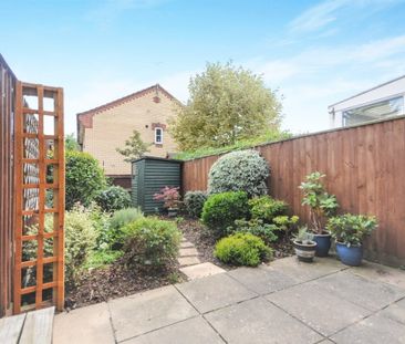 Yarrow Close - Photo 3