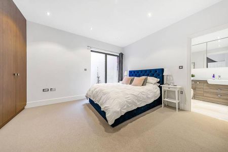 2 bedroom maisonette to rent - Photo 2