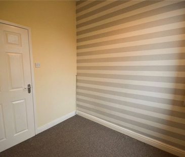 Gould Street, Denton, Manchester, M34 2AD - Photo 3