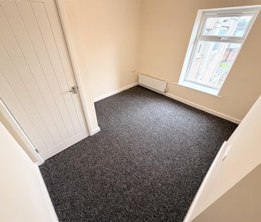 House - Semi-Detached For Rent Whittington Street, Neath - Photo 4