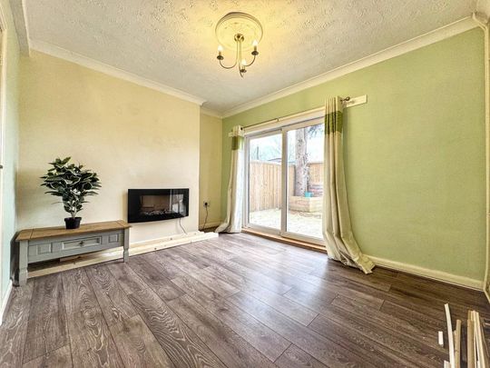 3 bedroom terraced house to rent - Photo 1