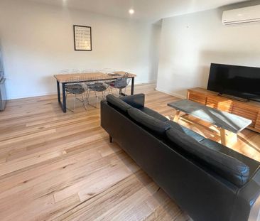 3/10 Leigh Street, Footscray - Photo 2