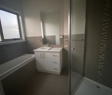 Modern Comfort in a Convenient Lalor Location - Photo 6