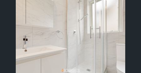 Spacious light filled living in prime location - Photo 5