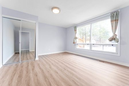 For Lease - 61 Alamosa Drive Unit# Lower, Toronto, Ontario - Photo 4