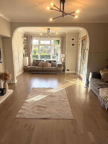 5 bedroom semi-detached house to rent - Photo 2