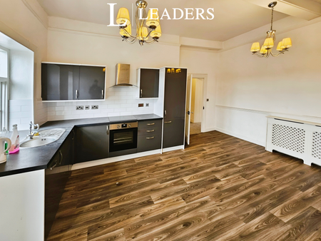 3 bedroom apartment to rent St. Marys Street, Stamford, Lincolnshire, PE9 - Photo 3