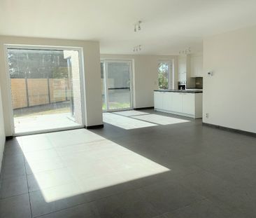 Te huur halfopen nieuwbouwwoning in Ertvelde - Photo 1