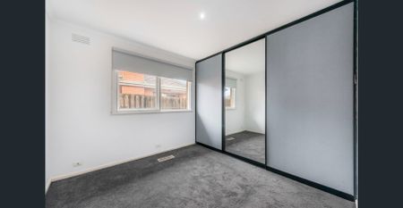 Spacious Family Home in a Convenient Location - Photo 3