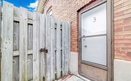 For Lease - 35 Gibbons Street Unit# Bsmt, Oshawa, Ontario - Photo 2