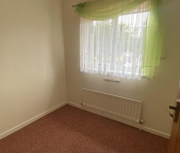 Bradford Close, Taunton - Photo 3