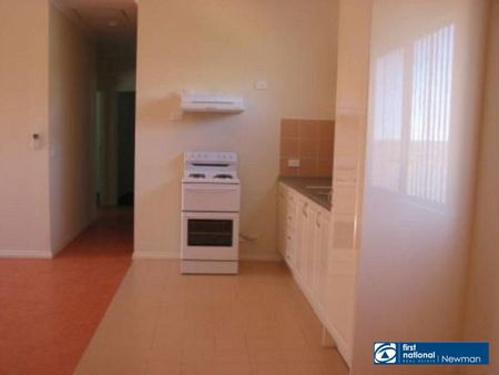 3 BEDROOM VILLA - Photo 3