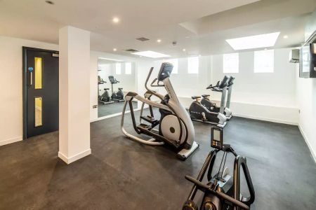 Platinum Studio - Photo 2