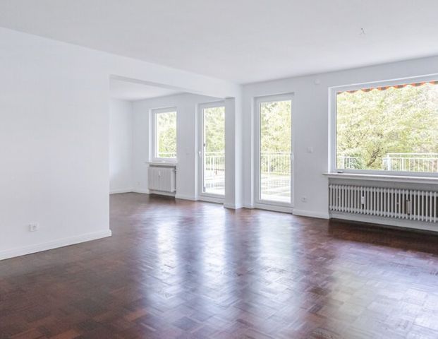 Idyllisch Wohnen zwischen den Seen: Gut geschnittene 4-Zimmer-Wohnung mit Terrasse - Photo 1