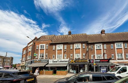 Central Parade, Green Street, Enfield - Photo 5